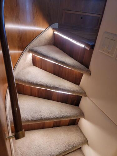 Yacht-Stairwell-Up